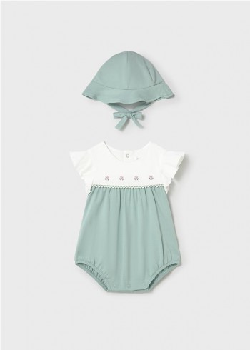 PELELE FORECITAS CON GORRO... 2