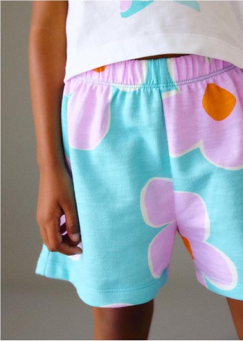 CONJUNTO PANTALÓN CORTO ESTAMPADO...