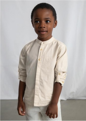 CONJUNTO DE BERMUDA Y CAMISA CON LINO...