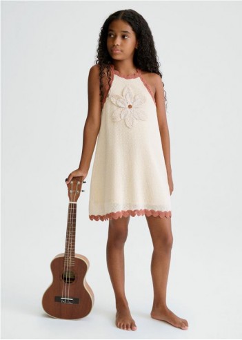 VESTIDO APLIQUE FLOR CHICA