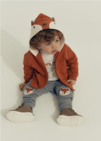 CHANDAL CON SUDADERA...