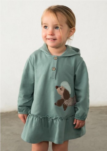 VESTIDO CON CAPUCHA...
