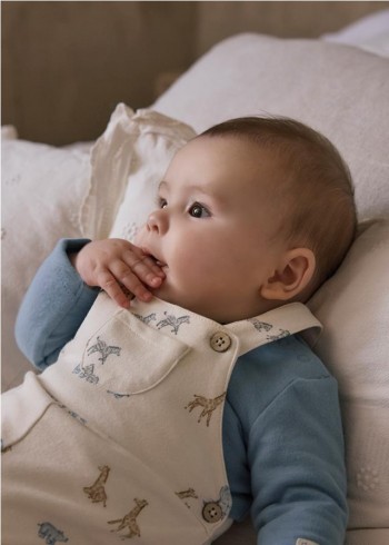 CONJUNTO PETO ESTAMPADO Y...