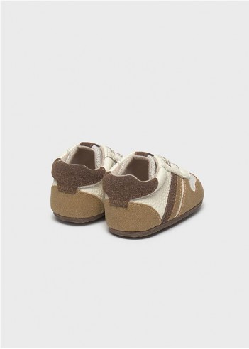 DEPORTIVA CASUAL RECIÉN NACIDO