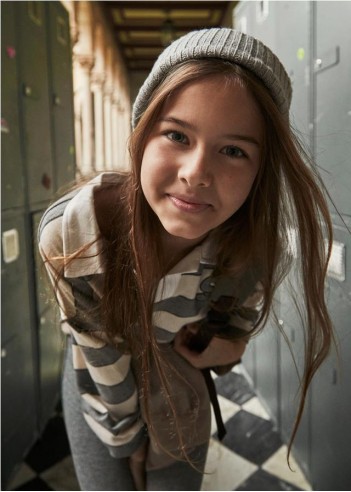 CONJUNTO PANTALÓN Y POLO DE RAYAS CHICA