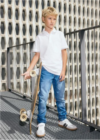 PANTALÓN VAQUERO SLIM FIT BÁSICO CHICO